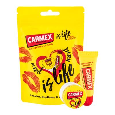 Carmex Classic Is Life Darčeková kazeta balzam na pery 10 g + balzam na pery Is Life Classic 7,5 g