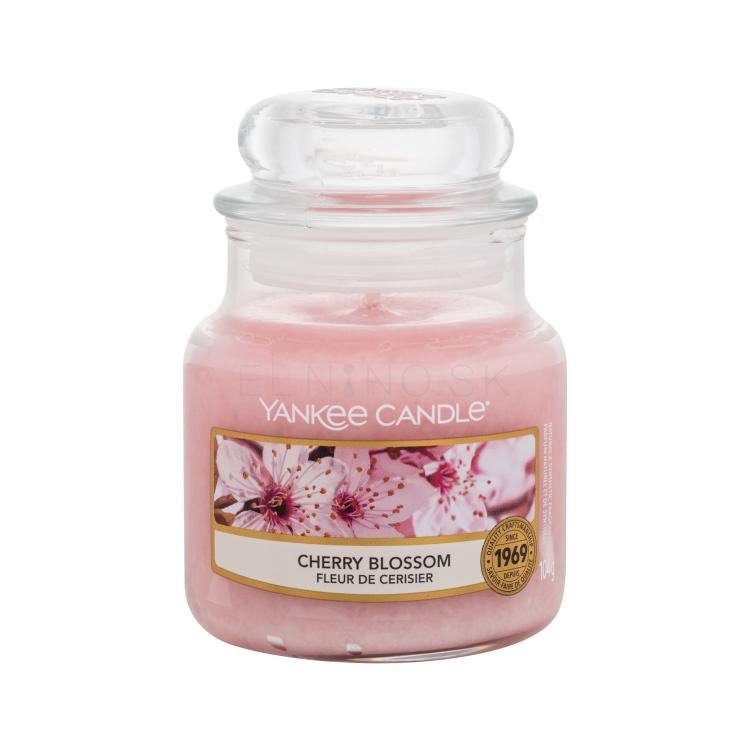 Yankee Candle Cherry Blossom Vonná sviečka 104 g