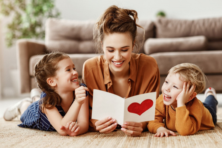 Deň matiek - sviatok mamičiek