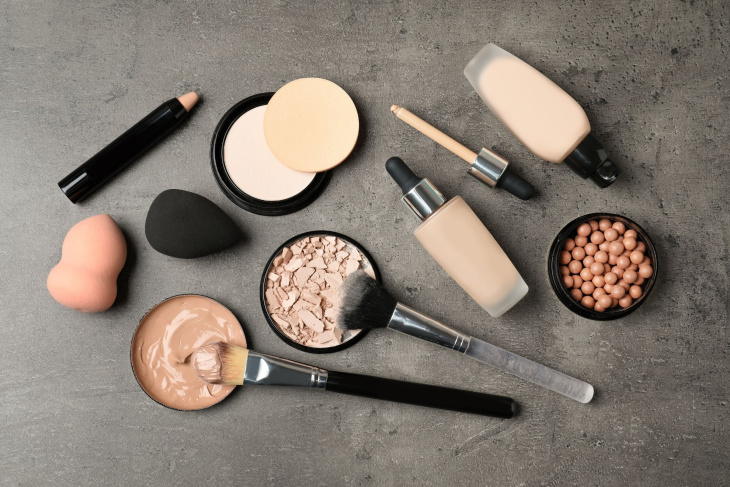 Druhy a odtiene make-upov