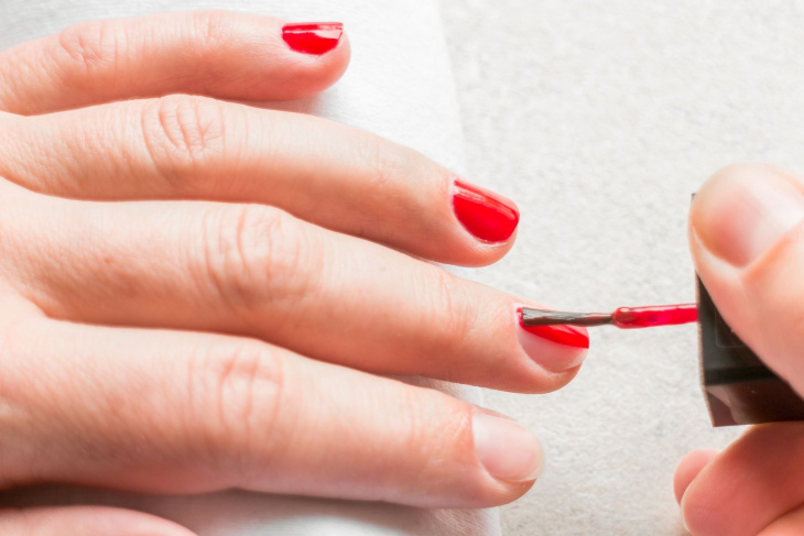 Ako si nalakovať nechty