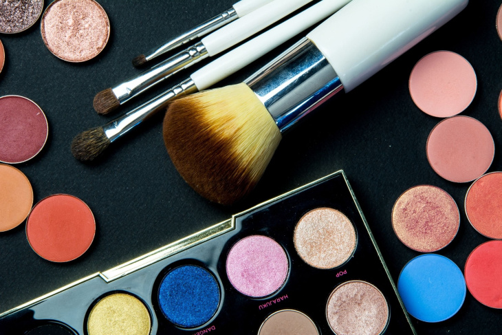 Lacné paletky Makeup Revolution